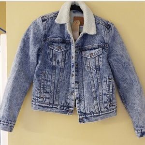 {Levi’s) Jean Sherpa Jacket